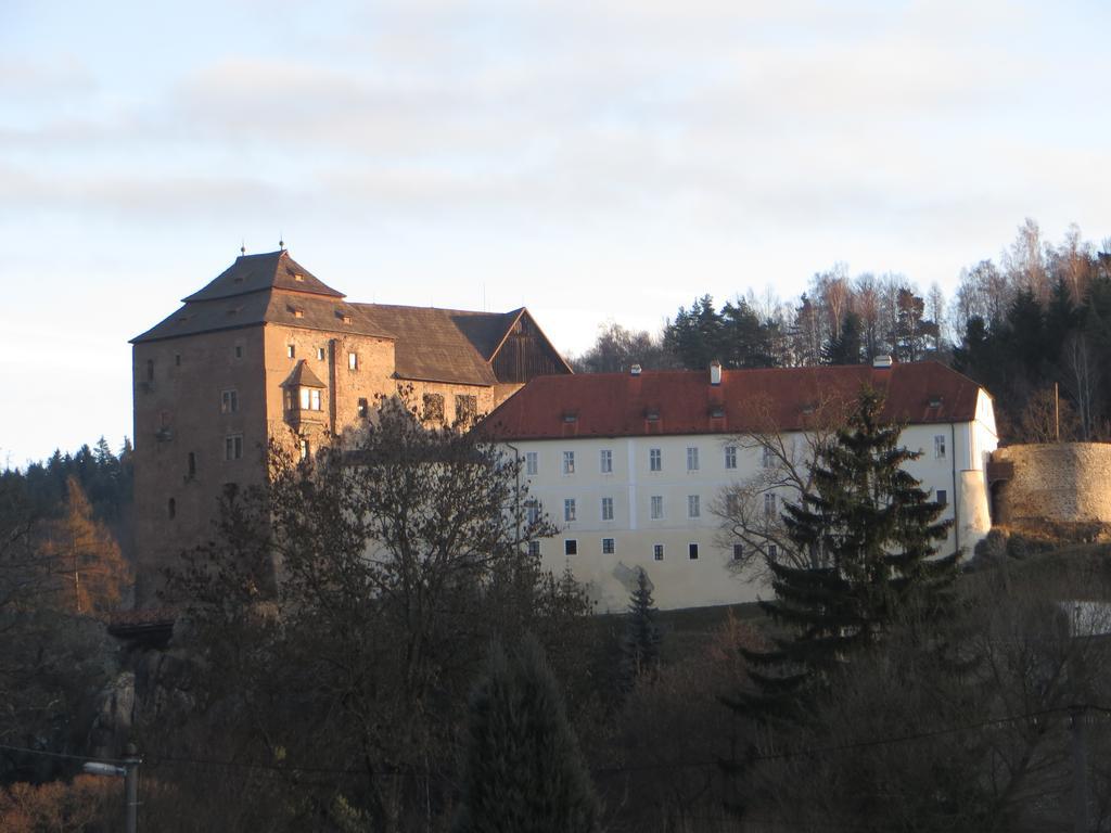 Hotel Restaurace A Penzion Stara Posta Bečov nad Teplou Exterior foto